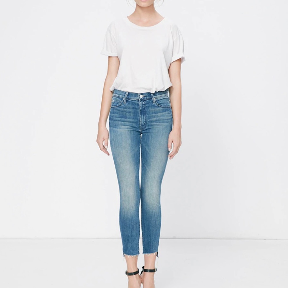 Mother jeans - NWT. The stunner step fray in “good girls do”.